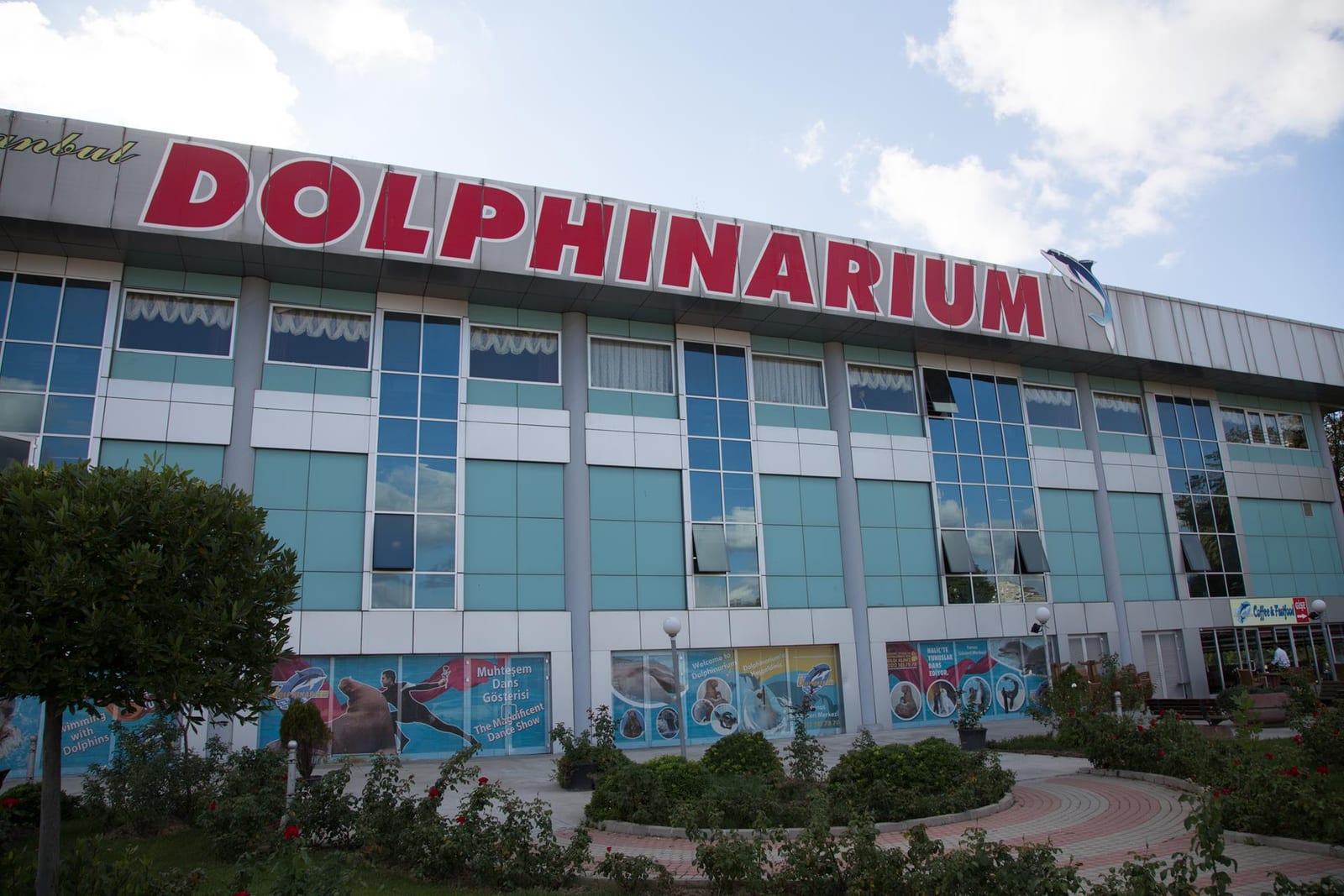 Istanbul Dolphinarium